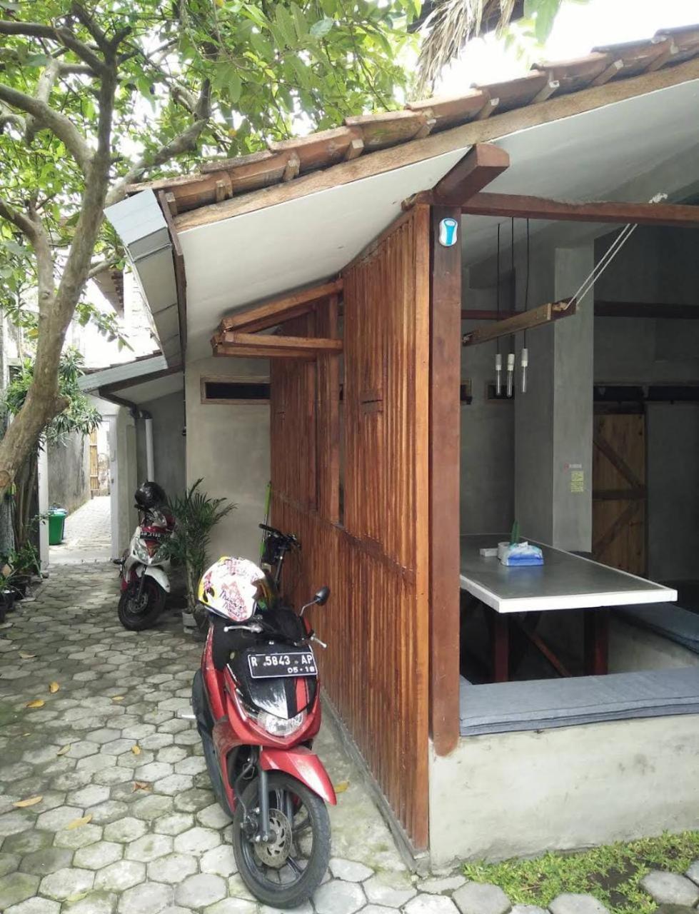 Hostel Trava House Yogyakarta Exteriér fotografie